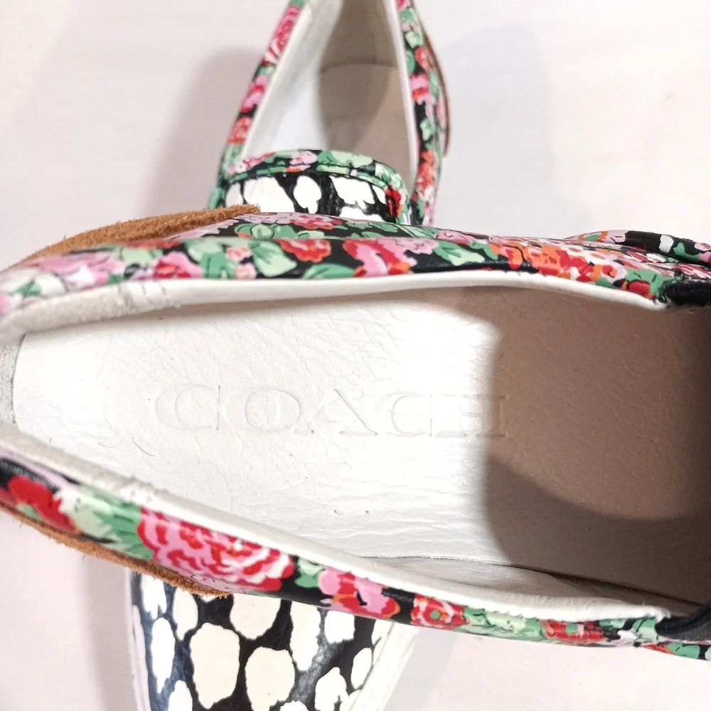 Coach Limited Edition floral animal print slip on Point Toe sneaker Size 5 B